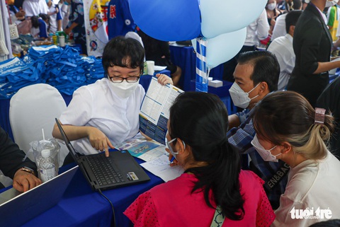 Tưng bừng hai ngày hội tư vấn xét tuyển tại TP.HCM và Hà Nội - Ảnh 16. Tưng bừng hai ngày hội tư vấn xét tuyển tại TP.HCM và Hà Nội - Ảnh 16.