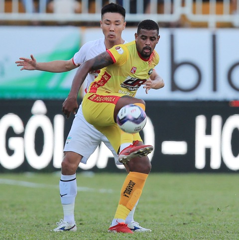 V-League 2022: Làn gió mát từ ‘viện binh’ - Ảnh 4. V-League 2022: Làn gió mát từ ‘viện binh’ - Ảnh 4.