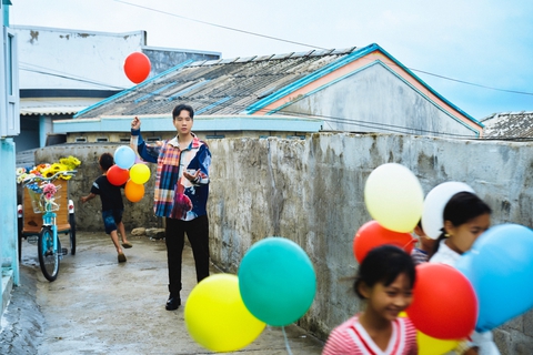 Ngoài thay nhiều quần áo, Thích thích của Phương Ly có gì để thích nữa không? - Ảnh 5. Ngoài thay nhiều quần áo, Thích thích của Phương Ly có gì để thích nữa không? - Ảnh 5.