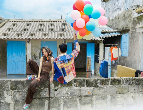 Ngoài thay nhiều quần áo, Thích thích của Phương Ly có gì để thích nữa không? - Ảnh 8. Ngoài thay nhiều quần áo, Thích thích của Phương Ly có gì để thích nữa không? - Ảnh 8.