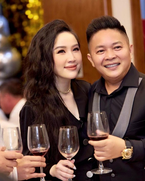 Quý tử gần một tuổi ‘cool ngầu’ nhà Bảo Thy - Ảnh 9. Quý tử gần một tuổi ‘cool ngầu’ nhà Bảo Thy - Ảnh 9.