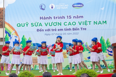 Khoảnh khắc đẹp trên hành trình Quỹ sữa Vươn cao Việt Nam năm thứ 15 - Ảnh 9. Khoảnh khắc đẹp trên hành trình Quỹ sữa Vươn cao Việt Nam năm thứ 15 - Ảnh 9.
