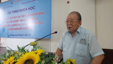 Người dân An Giang thu nhập thấp hơn bình quân cả nước do làm lúa? - Ảnh 2. Người dân An Giang thu nhập thấp hơn bình quân cả nước do làm lúa? - Ảnh 2.