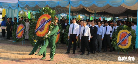 Truy điệu, cải táng 80 hài cốt liệt sĩ quân tình nguyện và chuyên gia Việt Nam - Ảnh 2. Truy điệu, cải táng 80 hài cốt liệt sĩ quân tình nguyện và chuyên gia Việt Nam - Ảnh 2.