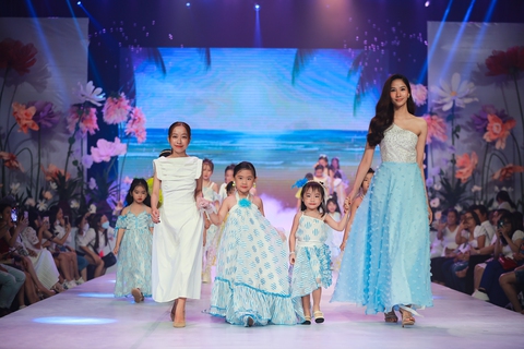 Hoàng Thùy, Mâu Thủy, Lệ Hằng ‘đọ dáng’ trong My Dream Fashion Show 2022 - Ảnh 8.