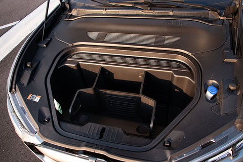 Ford giải bài toán cốp trước xe điện tiện lợi nhưng khó dùng - Ảnh 1. Ford giải bài toán cốp trước xe điện tiện lợi nhưng khó dùng - Ảnh 1.