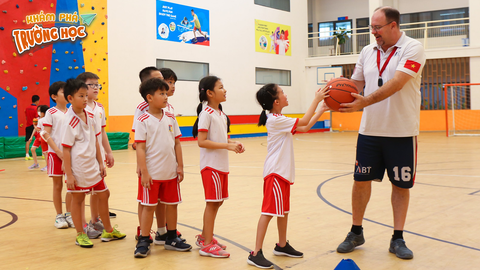 19h tối nay 27-7, cùng Sỹ Luân, Ngọc Lan thăm Royal School trong Khám phá trường học - Ảnh 2. 19h tối nay 27-7, cùng Sỹ Luân, Ngọc Lan thăm Royal School trong Khám phá trường học - Ảnh 2.