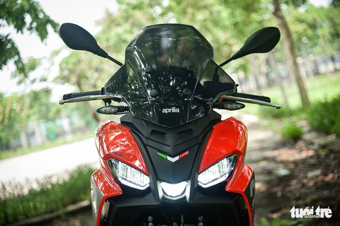 Xe tay ga cho dân mê phượt: Aprilia SR GT 200 giá từ 97 triệu đồng - Ảnh 8. Xe tay ga cho dân mê phượt: Aprilia SR GT 200 giá từ 97 triệu đồng - Ảnh 8.