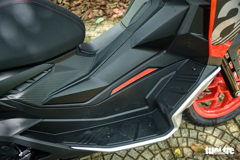 Xe tay ga cho dân mê phượt: Aprilia SR GT 200 giá từ 97 triệu đồng - Ảnh 5. Xe tay ga cho dân mê phượt: Aprilia SR GT 200 giá từ 97 triệu đồng - Ảnh 5.