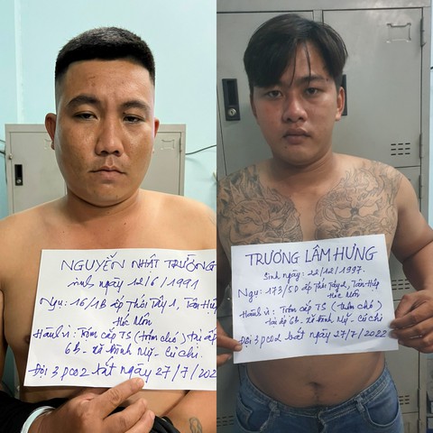 Bắt hai thanh niên xông vào nhà dân dùng súng bắn điện trộm chó - Ảnh 1. Bắt hai thanh niên xông vào nhà dân dùng súng bắn điện trộm chó - Ảnh 1.