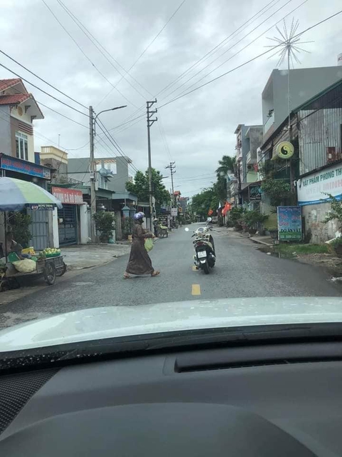 Ảnh vui 28/7: Lần đầu tiên được đi thang máy - Ảnh 4. Ảnh vui 28/7: Lần đầu tiên được đi thang máy - Ảnh 4.