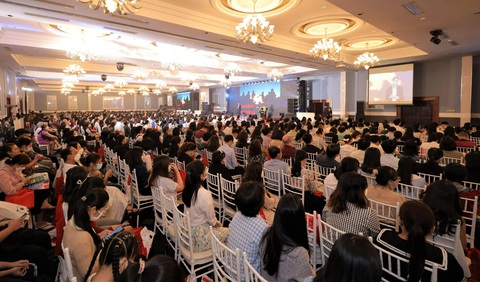 Hội nghị VUS TESOL 2022 quy tụ nhiều giáo viên và nhân sự ngành giáo dục - Ảnh 1. Hội nghị VUS TESOL 2022 quy tụ nhiều giáo viên và nhân sự ngành giáo dục - Ảnh 1.