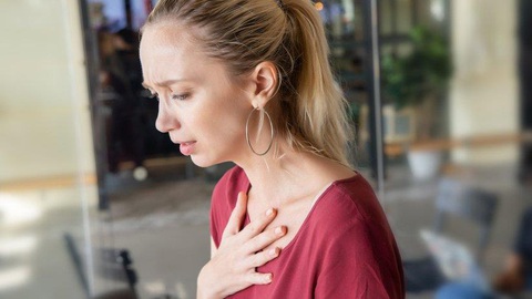 Đầy trướng bụng kéo dài vì trào ngược dạ dày - Ảnh 2. Đầy trướng bụng kéo dài vì trào ngược dạ dày - Ảnh 2.