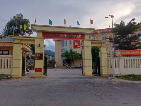 Bắt trung tá Hơ Văn Tho, phó trưởng Công an huyện Mường Lát - Ảnh 1. Bắt trung tá Hơ Văn Tho, phó trưởng Công an huyện Mường Lát - Ảnh 1.