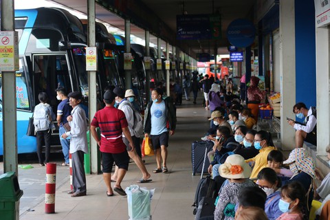 Bến xe Miền Đông mới đìu hiu, Samco lên kế hoạch dời tất cả tuyến xe ra khỏi bến hiện hữu - Ảnh 1. Bến xe Miền Đông mới đìu hiu, Samco lên kế hoạch dời tất cả tuyến xe ra khỏi bến hiện hữu - Ảnh 1.