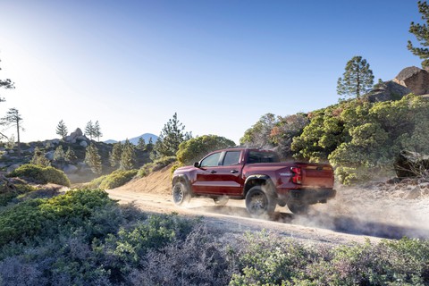 Chevrolet Colorado thế hệ mới ra mắt: Cái gì cũng nhiều hơn - Ảnh 9. Chevrolet Colorado thế hệ mới ra mắt: Cái gì cũng nhiều hơn - Ảnh 9.
