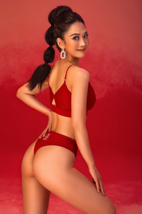 Hoa hậu thể thao Việt Nam: Top 30 khoe dáng với bodysuit - Ảnh 10. Hoa hậu thể thao Việt Nam: Top 30 khoe dáng với bodysuit - Ảnh 10.