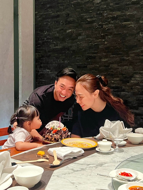 Ảnh vui sao Việt 29/7: Con gái Cường Đôla háo hức mừng ngày cưới bố mẹ - Ảnh 1. Ảnh vui sao Việt 29/7: Con gái Cường Đôla háo hức mừng ngày cưới bố mẹ - Ảnh 1.