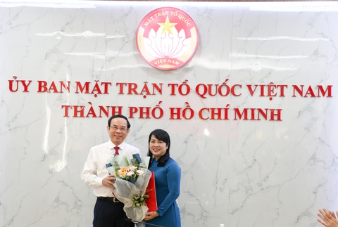Bà Tô Thị Bích Châu làm bí thư Quận ủy quận 1 - Ảnh 2. Bà Tô Thị Bích Châu làm bí thư Quận ủy quận 1 - Ảnh 2.