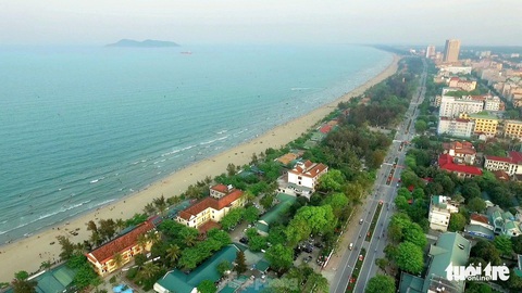 Cửa Lò giải tỏa hơn 200 kiôt, trả lại bãi biển cho người dân - Ảnh 1. Cửa Lò giải tỏa hơn 200 kiôt, trả lại bãi biển cho người dân - Ảnh 1.
