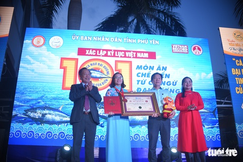 Ấn tượng 101 món ăn được chế biến từ cá ngừ đại dương tại Phú Yên - Ảnh 14. Ấn tượng 101 món ăn được chế biến từ cá ngừ đại dương tại Phú Yên - Ảnh 14.