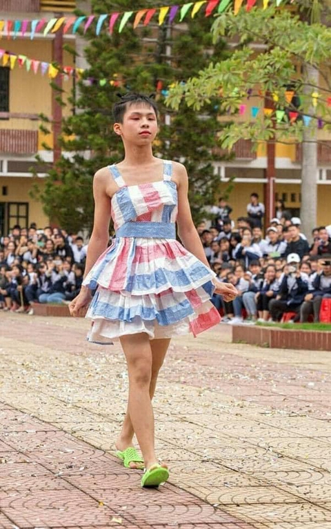 Hội nam sinh hóa... công chúa lực điền, girl cá tính, Phi Mã Lệ Xuân - Ảnh 1. Hội nam sinh hóa... công chúa lực điền, girl cá tính, Phi Mã Lệ Xuân - Ảnh 1.