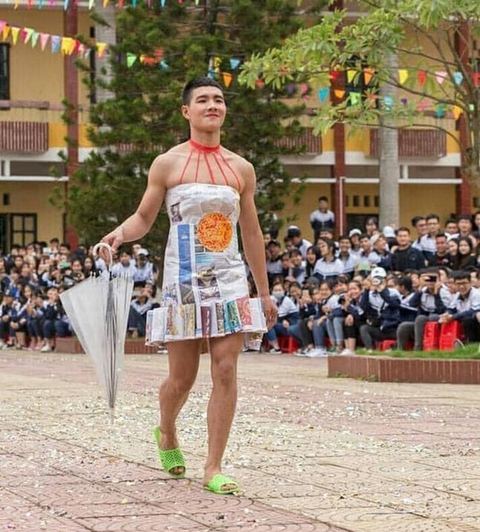 Hội nam sinh hóa... công chúa lực điền, girl cá tính, Phi Mã Lệ Xuân - Ảnh 8. Hội nam sinh hóa... công chúa lực điền, girl cá tính, Phi Mã Lệ Xuân - Ảnh 8.