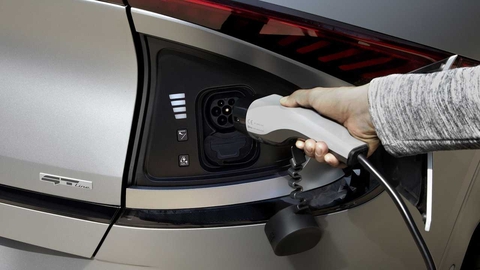 Vì sao cổng sạc Kia EV6 ở vị trí bất thường? - Ảnh 3. Vì sao cổng sạc Kia EV6 ở vị trí bất thường? - Ảnh 3.
