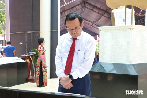 Lãnh đạo TP.HCM thăm khu di tích căn cứ Trung ương cục Miền Nam - Ảnh 6. Lãnh đạo TP.HCM thăm khu di tích căn cứ Trung ương cục Miền Nam - Ảnh 6.