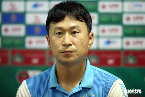 Thua SHB Đà Nẵng, HLV Hàn Quốc vẫn giữ mục tiêu vô địch V-League 2022 - Ảnh 1. Thua SHB Đà Nẵng, HLV Hàn Quốc vẫn giữ mục tiêu vô địch V-League 2022 - Ảnh 1.