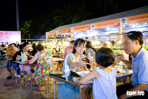 Lễ hội ẩm thực Đà Nẵng 2022 đãi du khách đặc sản 3 miền - Ảnh 2. Lễ hội ẩm thực Đà Nẵng 2022 đãi du khách đặc sản 3 miền - Ảnh 2.