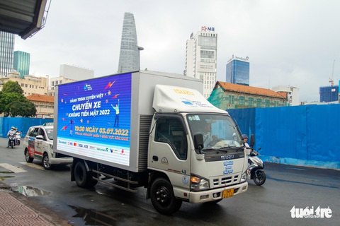Chuyến xe ‘Không tiền mặt’ đến với tiểu thương các chợ truyền thống tại TP.HCM - Ảnh 9. Chuyến xe ‘Không tiền mặt’ đến với tiểu thương các chợ truyền thống tại TP.HCM - Ảnh 9.