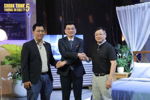Shark Hùng Anh đầu tư gấp 3 lần cho start-up phát triển du lịch công nghệ - Ảnh 3. Shark Hùng Anh đầu tư gấp 3 lần cho start-up phát triển du lịch công nghệ - Ảnh 3.