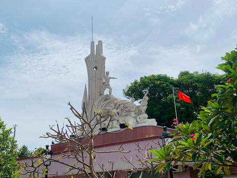 Đạo Nguyễn Đình Chiểu trong đời - Kỳ cuối: Chở bao nhiêu đạo thuyền không khẳm - Ảnh 2. Đạo Nguyễn Đình Chiểu trong đời - Kỳ cuối: Chở bao nhiêu đạo thuyền không khẳm - Ảnh 2.