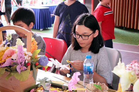 Triển khai chương trình lớp 10 mới: Trường tư toát mồ hôi - Ảnh 1. Triển khai chương trình lớp 10 mới: Trường tư toát mồ hôi - Ảnh 1.