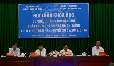 Lương chỉ 13 triệu/tháng thì khó có thể thu hút được chuyên gia nước ngoài - Ảnh 1. Lương chỉ 13 triệu/tháng thì khó có thể thu hút được chuyên gia nước ngoài - Ảnh 1.