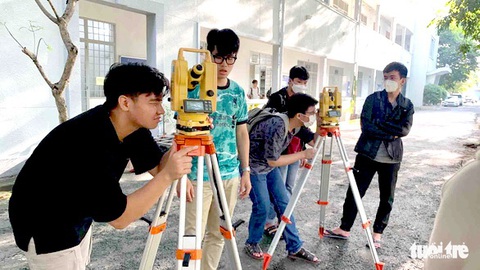 Ba trường ĐH Bách khoa trao đổi sinh viên - Ảnh 1. Ba trường ĐH Bách khoa trao đổi sinh viên - Ảnh 1.