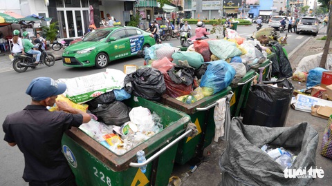 Từ 1-8, rút tiết kiệm trước hạn vẫn hưởng đủ lãi, cụ thể ra sao? - Ảnh 1. Từ 1-8, rút tiết kiệm trước hạn vẫn hưởng đủ lãi, cụ thể ra sao? - Ảnh 1.