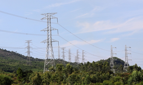 Đường dây 500kV mạch 3 đóng điện thông tuyến, thêm rộng cửa cung ứng điện miền Nam - Ảnh 1. Đường dây 500kV mạch 3 đóng điện thông tuyến, thêm rộng cửa cung ứng điện miền Nam - Ảnh 1.
