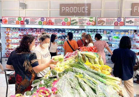 Lợi nhuận của các cửa hàng nhỏ cao hơn siêu thị nhiều lần - Ảnh 1. Lợi nhuận của các cửa hàng nhỏ cao hơn siêu thị nhiều lần - Ảnh 1.