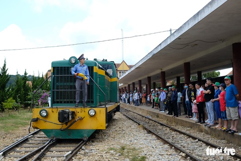 Đến thời làm đường sắt - Ảnh 1. Đến thời làm đường sắt - Ảnh 1.
