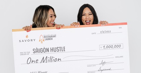 Nhà hàng Việt có chả cá, bánh xèo ở Mỹ lấy được 1 triệu USD đầu tư - Ảnh 1. Nhà hàng Việt có chả cá, bánh xèo ở Mỹ lấy được 1 triệu USD đầu tư - Ảnh 1.