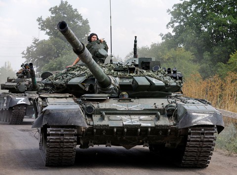 Ukraine buộc người dân ở Donbass sơ tán, không đi phải ký giấy - Ảnh 1. Ukraine buộc người dân ở Donbass sơ tán, không đi phải ký giấy - Ảnh 1.