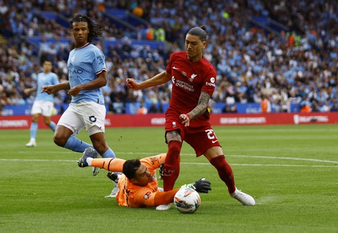 Liverpool đoạt Siêu cúp nước Anh sau 16 năm - Ảnh 1. Liverpool đoạt Siêu cúp nước Anh sau 16 năm - Ảnh 1.