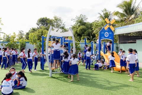 Chặng đường mang 1,5 triệu ly sữa của hành trình vì một Việt Nam vươn cao vượt trội - Ảnh 5. Chặng đường mang 1,5 triệu ly sữa của hành trình vì một Việt Nam vươn cao vượt trội - Ảnh 5.