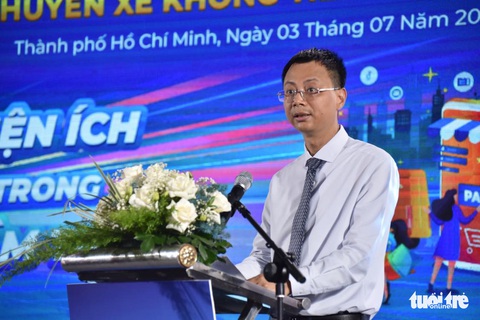 1.719km chuyến xe không tiền mặt - Ảnh 2. 1.719km chuyến xe không tiền mặt - Ảnh 2.