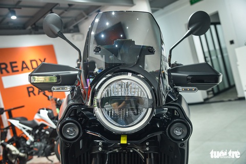 Husqvarna Norden 901 - môtô đa địa hình giá ngang ôtô cỡ C tại Việt Nam - Ảnh 3. Husqvarna Norden 901 - môtô đa địa hình giá ngang ôtô cỡ C tại Việt Nam - Ảnh 3.