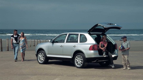 Mẫu xe cứu Porsche không phá sản từng được giữ bí mật như thế nào? - Ảnh 3. Mẫu xe cứu Porsche không phá sản từng được giữ bí mật như thế nào? - Ảnh 3.