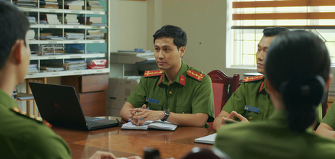 Phim truyền hình Đấu trí: Nóng hổi theo vụ án nâng khống giá bộ xét nghiệm nhanh COVID-19 - Ảnh 3. Phim truyền hình Đấu trí: Nóng hổi theo vụ án nâng khống giá bộ xét nghiệm nhanh COVID-19 - Ảnh 3.