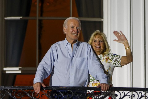 Thông điệp Quốc khánh của ông Biden: Người Mỹ hiện đoàn kết hơn là chia rẽ - Ảnh 1. Thông điệp Quốc khánh của ông Biden: Người Mỹ hiện đoàn kết hơn là chia rẽ - Ảnh 1.